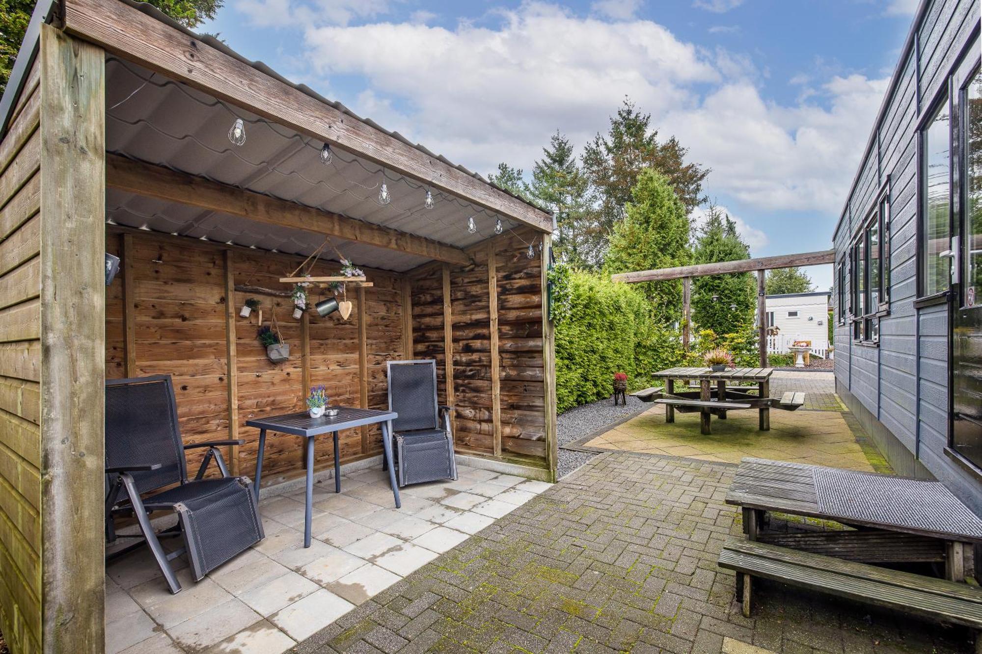 Chalet 'T Veluws Stulpje "Geniet, Ontspan En Droom Even Lekker Weg!" Putten Luaran gambar