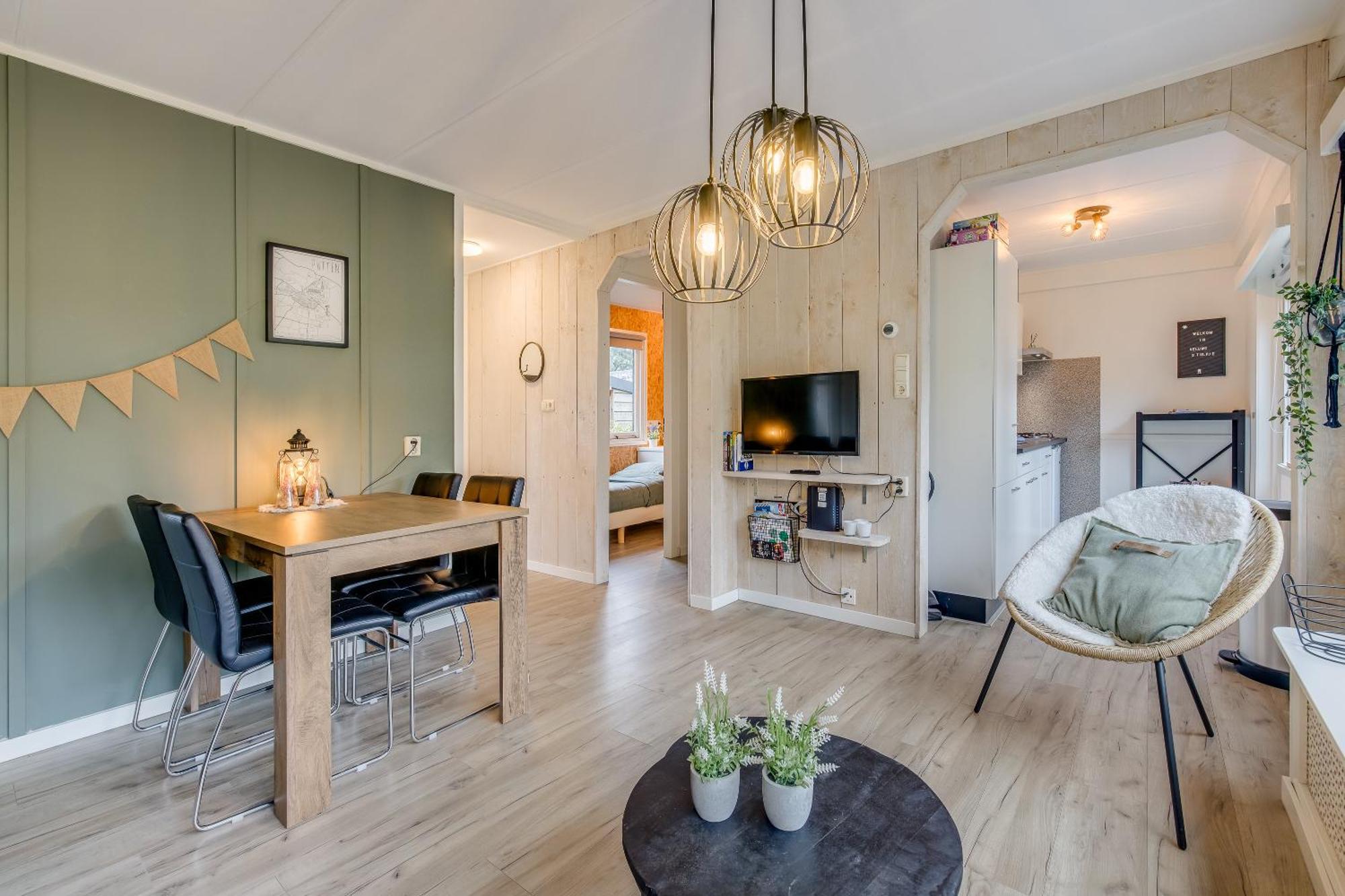 Chalet 'T Veluws Stulpje "Geniet, Ontspan En Droom Even Lekker Weg!" Putten Luaran gambar